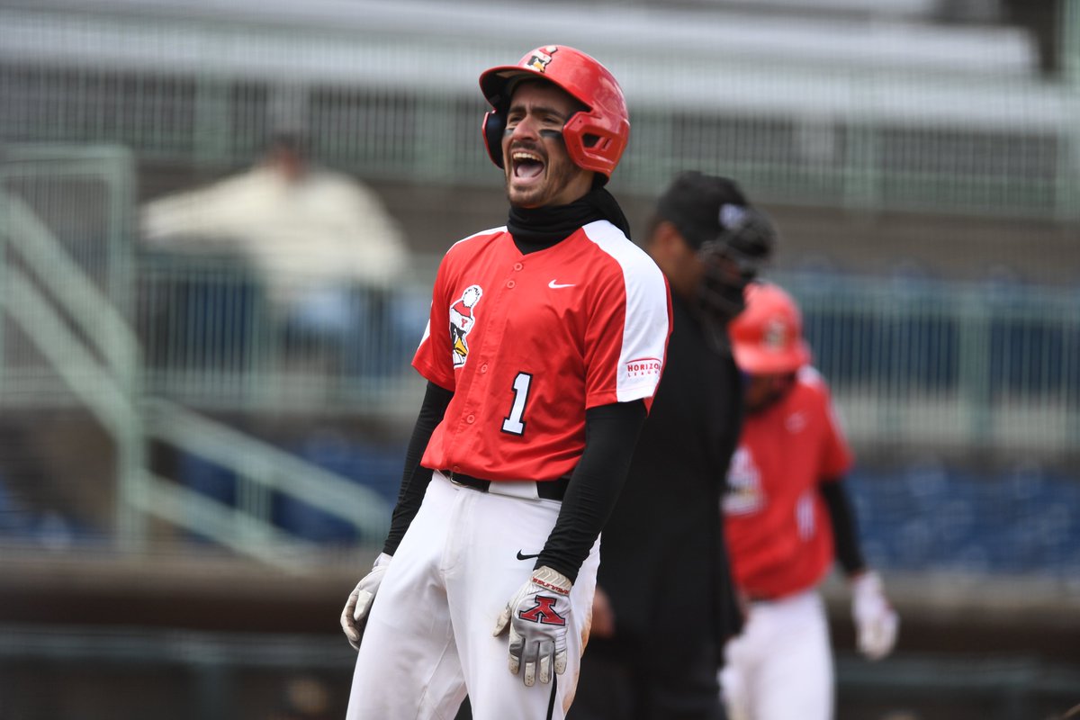 YSUBaseball's tweet photo. Senior outfielder 𝙇𝙪𝙘𝙖𝙨 𝙉𝙖𝙨𝙤𝙣𝙩𝙞 currently ranks tied for seventh in program history with 2⃣0⃣5⃣ career games played!

The Warren, Ohio, native is just the 10th player in school history to play in at least 200 games!

#GoGuins🐧⚾️ | #ChangeYourBest https://t.co/o4x76SNLm5