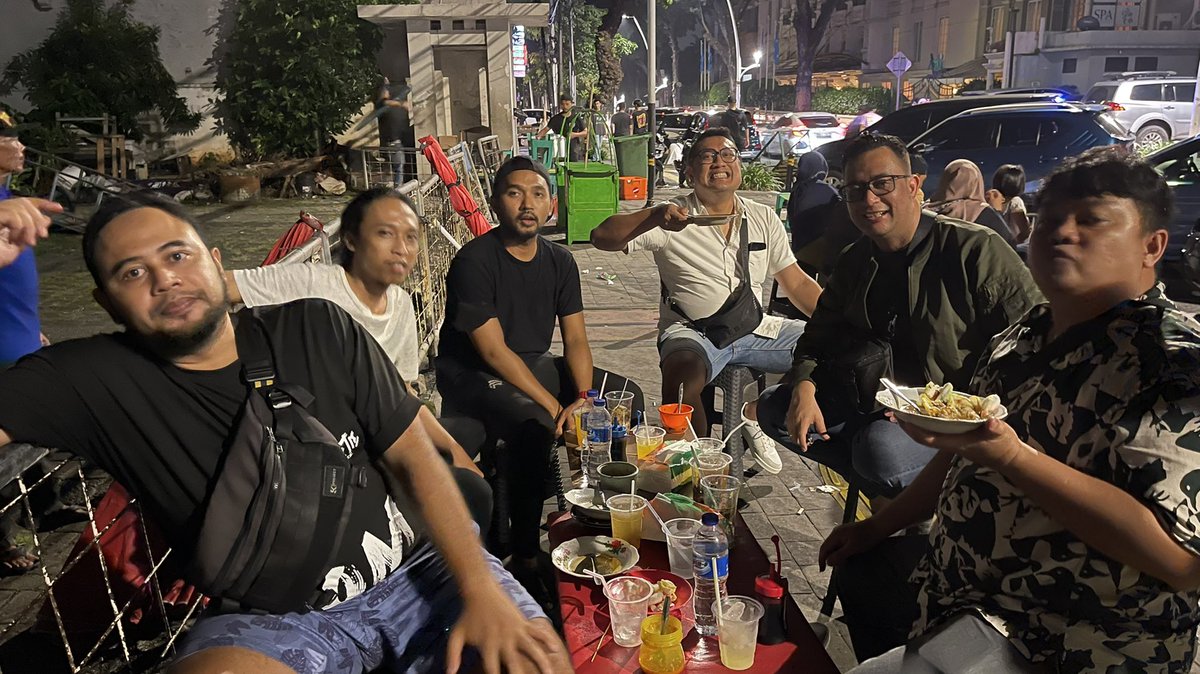 Febri Tara tweet media