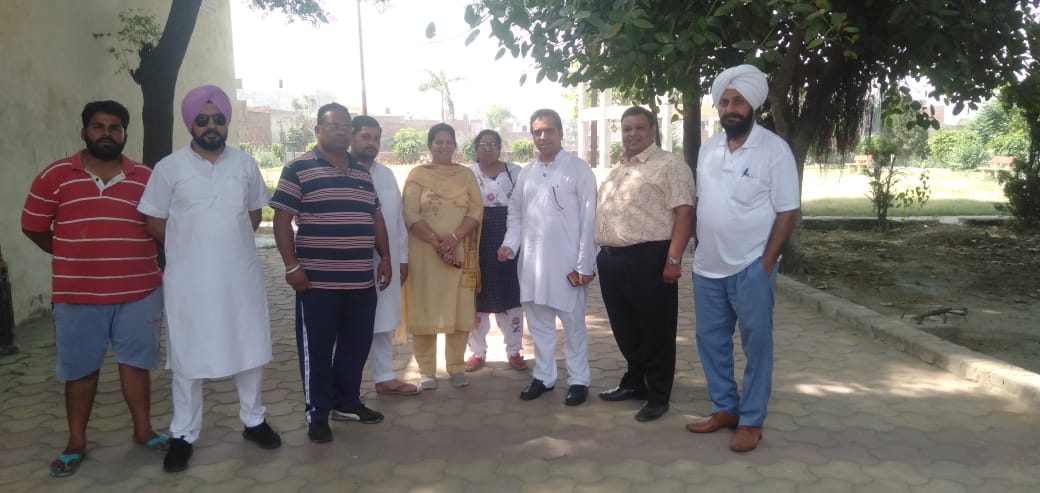 deepakPILOTfans's tweet image. Redevelopment of Shaheed E Azam S Bhagat Singh Ji Park under #SmartWard #Smartvillage project

@VarunRajSingh26 @BhagwantMann @ArvindKejriwal @AAPPunjab @AamAadmiParty @raghav_chadha #India #Punjab @HarpalCheemaMLA @JarnailSinghAAP @DrDeepakPILOT #DeepakPILOT