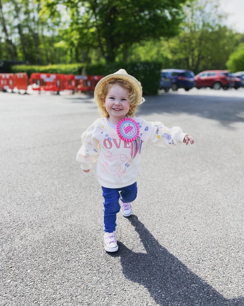 Reine living her best life on her 2nd birthday <a href="/peppapig_world/">Peppa Pig World</a> #reine #peppapig #bestlife #lovinglife #birthdaygirl 😍