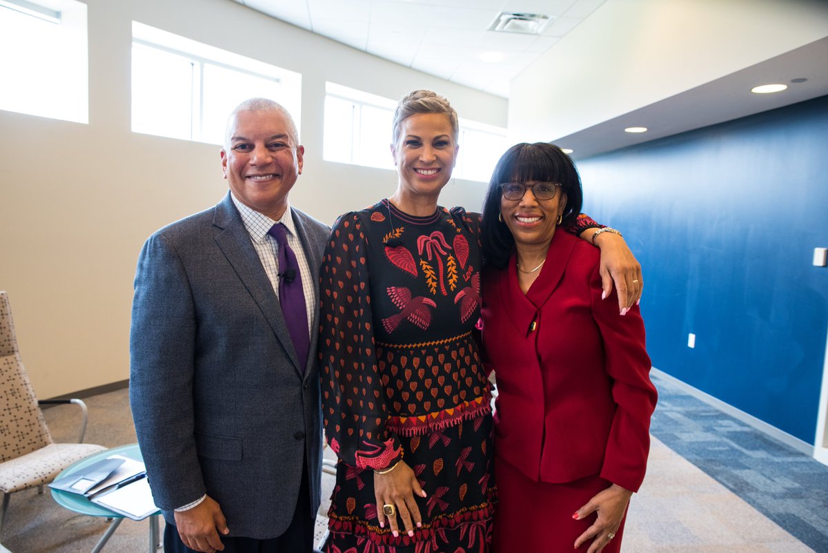 CRHillJohnson's tweet photo. Another pic for my memory box from last Saturday's @CleveFoundation African American Philanthropy Summit. @RussWKYC @iammicheleghee #givinghasnocolor #philanthropicequity https://t.co/11vRGnEBBY