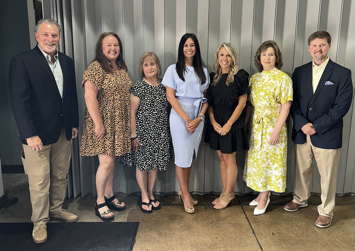kkallhoff's tweet photo. Thank you Cullman City Schools Foundation for recognizing this year and last year’s @BOECullmanCity TOY. #1stRoundPicks no doubt. @AlabamaAchieves https://t.co/JGW3NC90xE