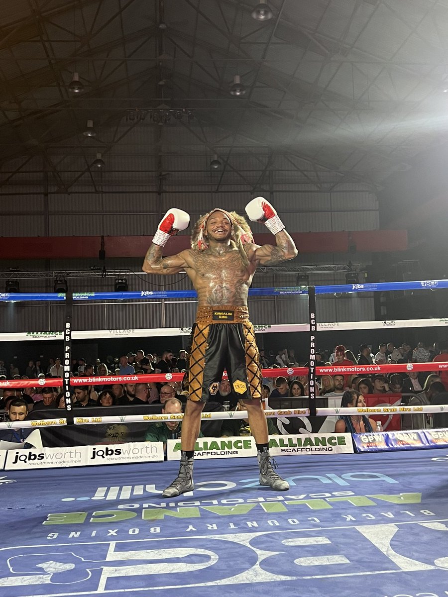 🥊🐺 Another win for Jermaine Osbourne-Edwards!

Watch the whole show live and free

👇🏻

youtu.be/FJLhM5h0Qzw