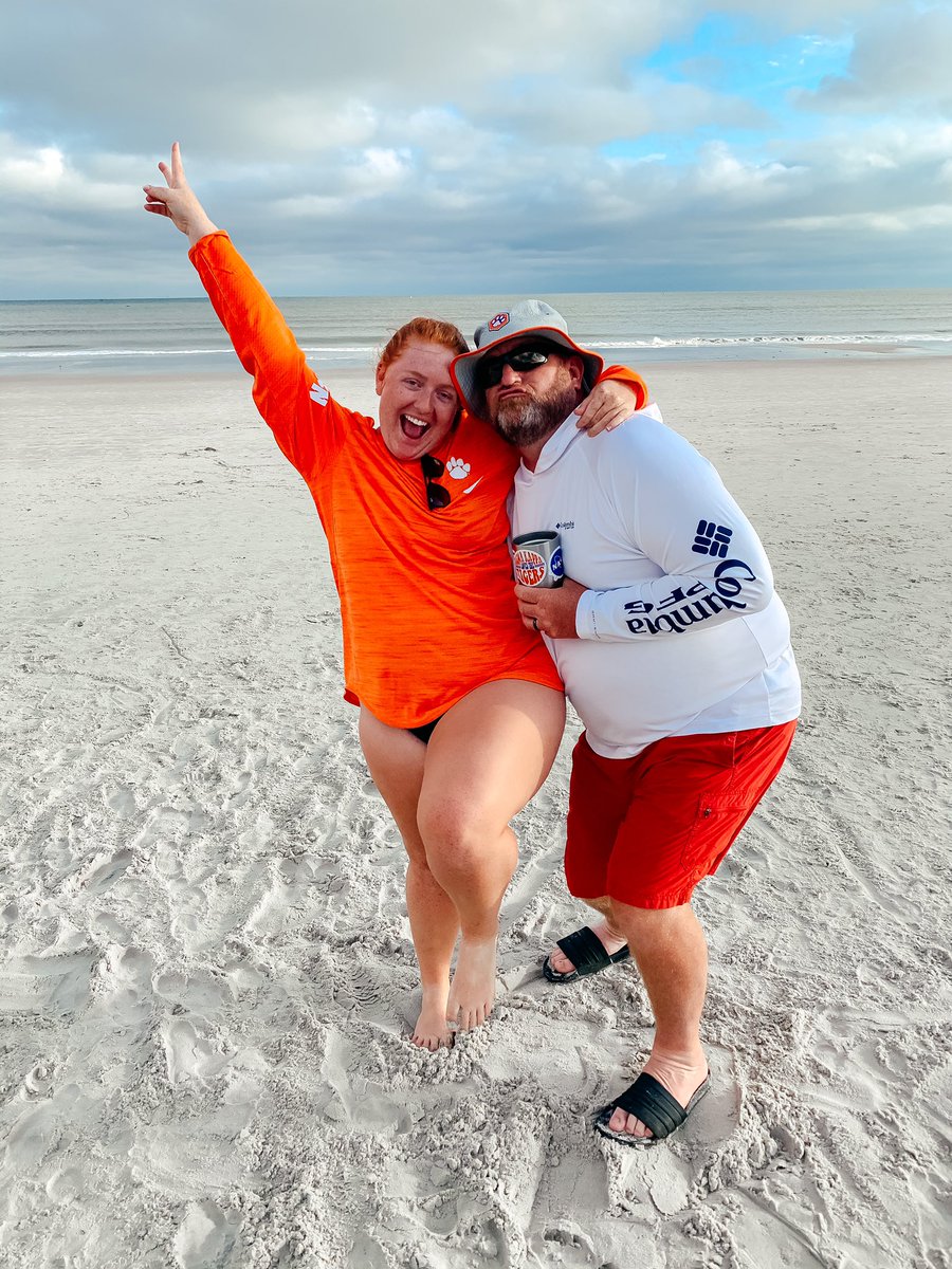 Lucy_J11's tweet photo. Happy Birthday to the best dad out there!! @jsquaredjeff You never fail to make me laugh, hope you have a great day and I can’t wait to see you! https://t.co/QWnjkLOX3J
