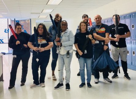 Teacher appreciation week - day 5: “Rain or Shine: you are the best educator of all time”!!! Umbrellas for everyone and perfect for today! #mainstaypride #gnetsrocks #TeacherAppreciationWeek