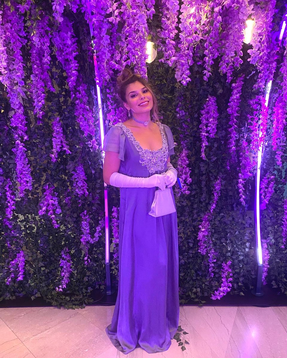 SabrinaLentini's tweet photo. Dearest Reader, there’s a new 24 year old in town. 😉🎂 Last night was a BALL!!!! ✨ #bridgerton https://t.co/RXjFWZVQtu