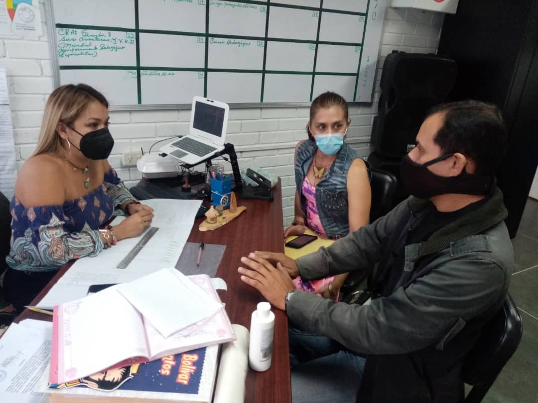 EB_SIMONBOLIVAR's tweet photo. La @EB_SIMONBOLIVAR realizó Jornada de Vacunación Las Américas.@MPPEDUCACION @charlychaves @Crazet2011 @ZonaEducTachira @SPETachira @clifpsc @_LaAvanzadora https://t.co/ZJ711qTR0X