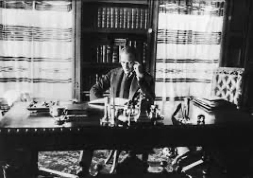 NaimBaburoglu's tweet photo. Atatürk diktatörmüş!
Almanya'da Hitler, Rusya'da Stalin, İtalya'da Mussolini, Portekiz'de Salazar, İspanya'da Franko, Romanya'da II.Karol, Yunanistan'da Metaksas diktatörlüklerini ilan ederken Atatürk demokrasiyi, düşünce özgürlüğünü ve hoşgörüyü anlatıyordu.
-Cehalet bir tercih. https://t.co/Y5MQwgzDFI