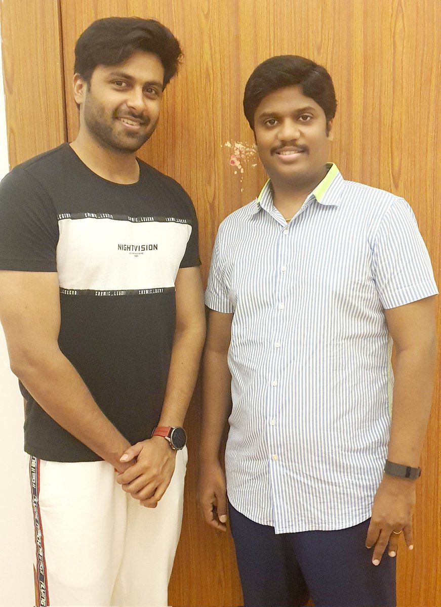 lawyervijayan's tweet photo. Happy Birthday @i_amak Ashwin 😊

@TrendsAshwin #Ashwinian #Ashwinkumar
#HBDAshwinKumar #ActorAshwinKumar https://t.co/4bYGjr3OsG