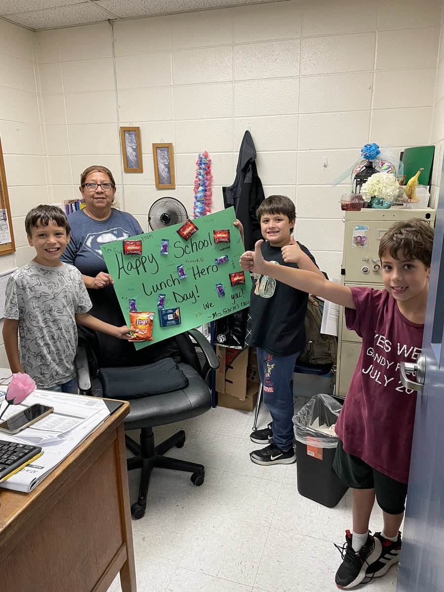 We love our lunch hero’s!!!! Thanks for making us yummy breakfast and lunch!!
