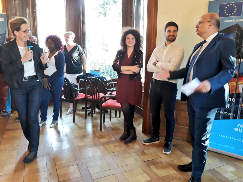 FMouillaud22's tweet photo. Présent, avec les présidents départementaux @RenaissanceUE, et son directeur @MdeBezenac, à une soirée d'échanges à Strasbourg avec les députés 🇪🇺 @GrudlerCh @fabienne_keller et 🇨🇵 @SylvainWaserman, à la veille de la marche pour l'Europe à l'occasion de la clôture de la #CoFoE. https://t.co/BDh6mJjXKp