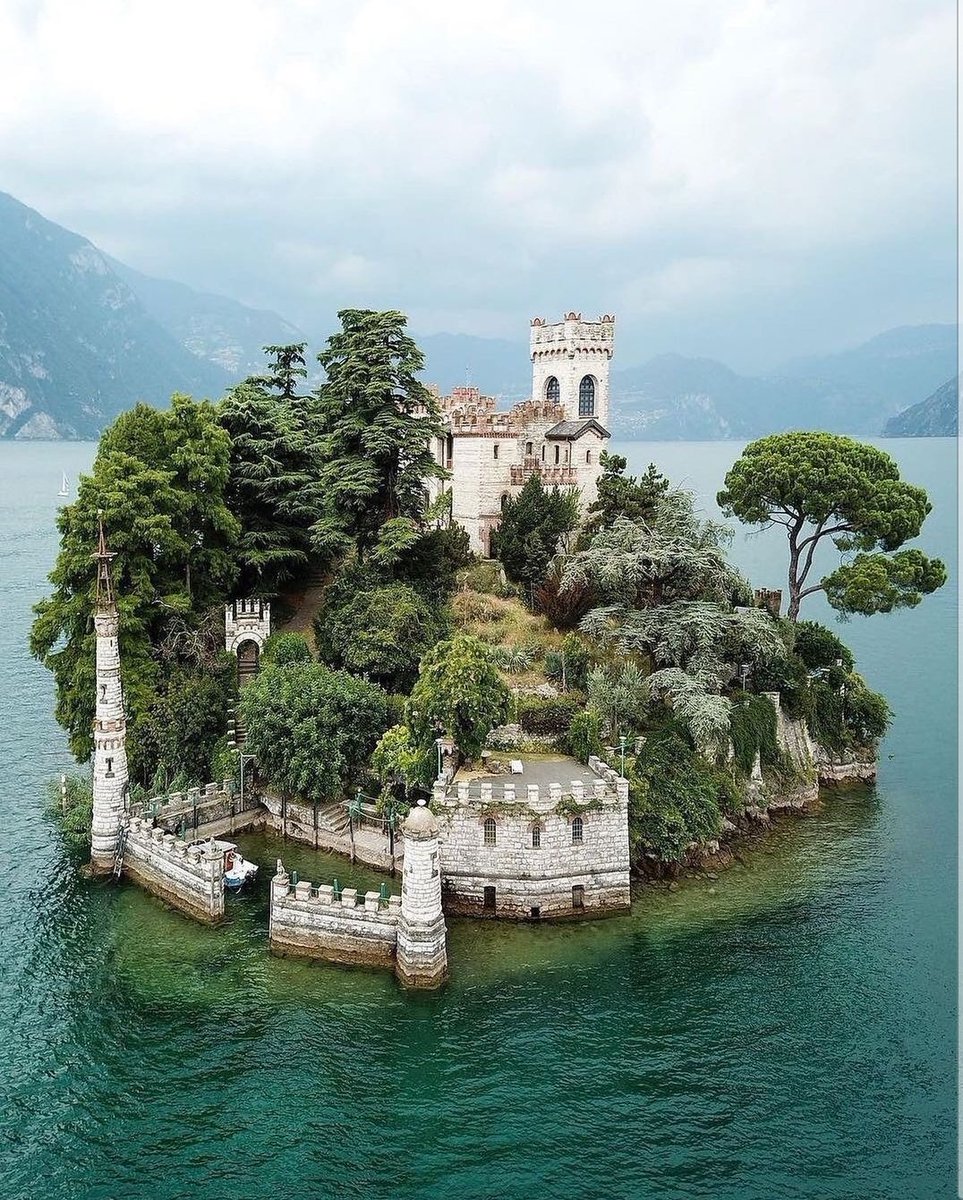 LuoghiDalMondo's tweet photo. L'Isola di Loreto, Lago di Iseo 🇮🇹

📸 martonmogyorosy https://t.co/6dkxETtaOP