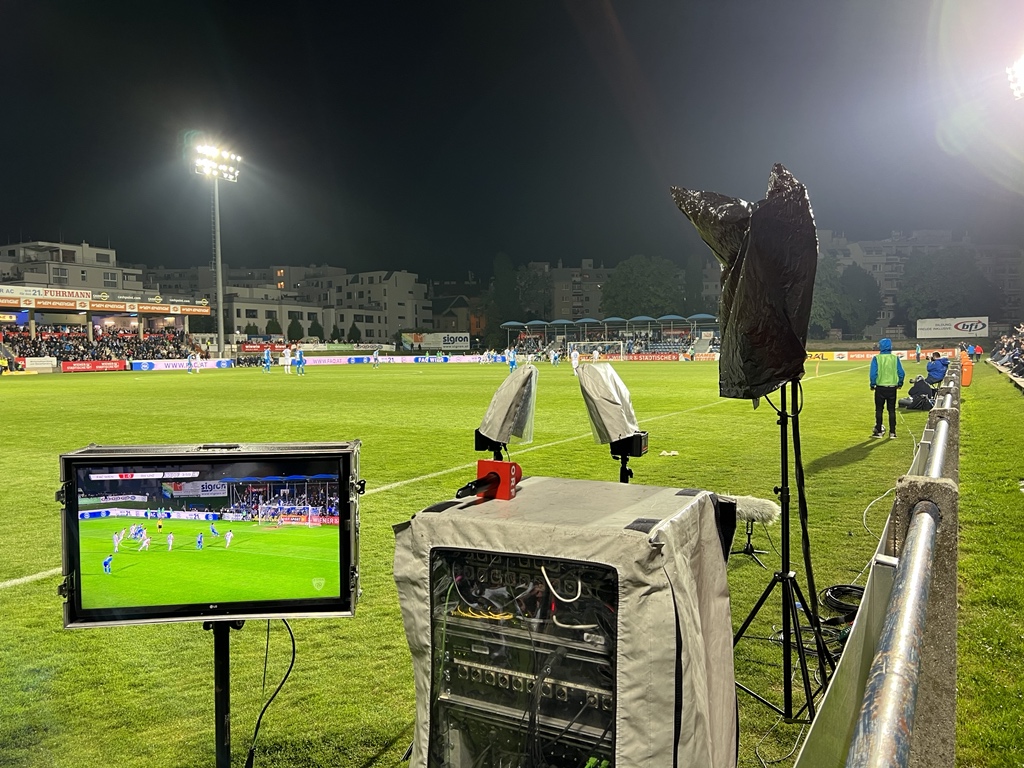 RanasTweets's tweet photo. Uuuuuuuuuuunnnnnnndd das 2:0! #FACbwl #LigaZwa https://t.co/PXNr82aAJk