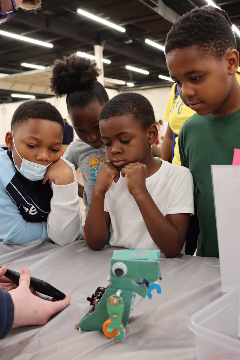 LISAAcademy's tweet photo. Albert Einstein said, "We cannot solve our problems with the same thinking we used when we created them." This is why the 8th Annual Arkansas STEM Festival is groundbreaking! Let the children solve the problems! #LISASTEM #LOOKintoLISA https://t.co/JztWJWMK2T