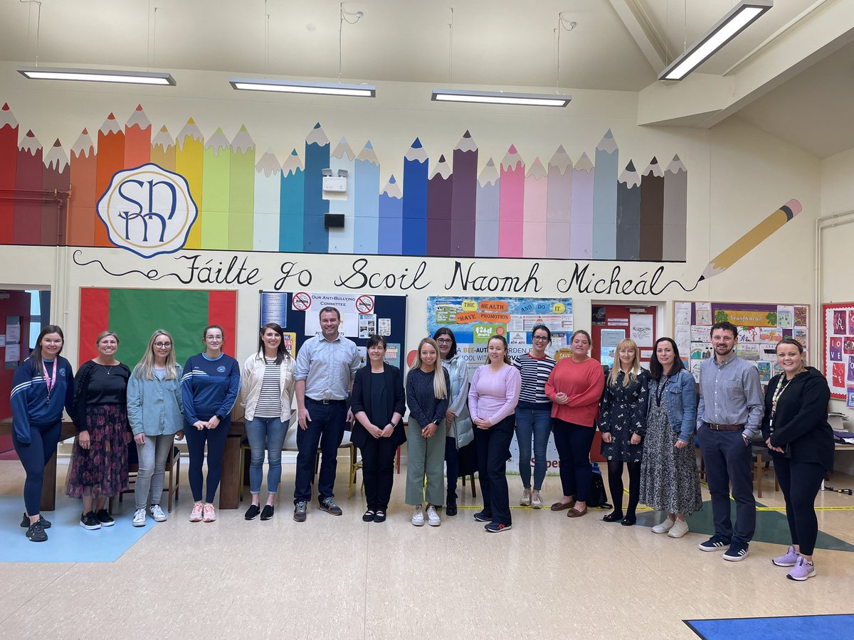 Upper Glanmire NS (@upperglanmirens) on Twitter photo Our staff spent a great evening with <a href="/oconnelldeclan/">Declan O'Connell</a> taking part in a #Spotlight team session. Thanks to Declan for his time with us and to our staff for staying late on a sunny Friday evening! Our staff spent a great evening with <a href="/oconnelldeclan/">Declan O'Connell</a> taking part in a #Spotlight team session. Thanks to Declan for his time with us and to our staff for staying late on a sunny Friday evening!