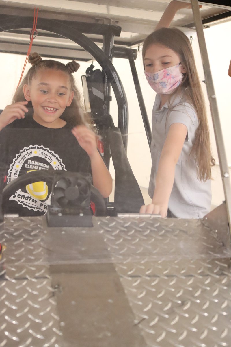 LISAAcademy's tweet photo. Solar Cars are eco-friendly, quiet, and have 0 fuel cost. These kids are excited about the future of solar cars at the 8th Annual Arkansas STEM Festival! 🌞😎 #LISASTEM #LOOKintoLISA https://t.co/OUfy71JnmL
