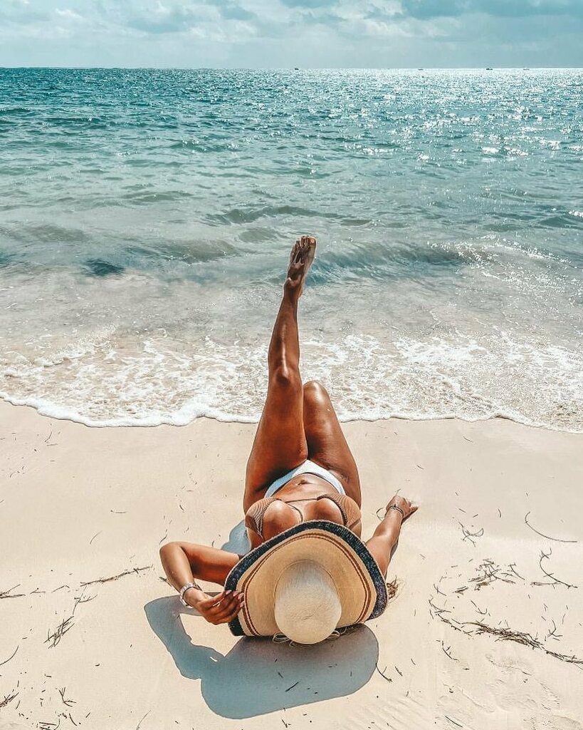 romarleybeach's tweet photo. Déjate llevar por las mejores vibras del Caribe mexicano y olvídate de todo de lo demás.

RፀMARLEYBEACሐOUSE⁣ ፀ - Sun ☀️ ⁣ ሐ -House 🏘

#RomarleyBeachHouse #PuertoMorelos #TheFivesOceanfront https://t.co/wSFvTIYNEo