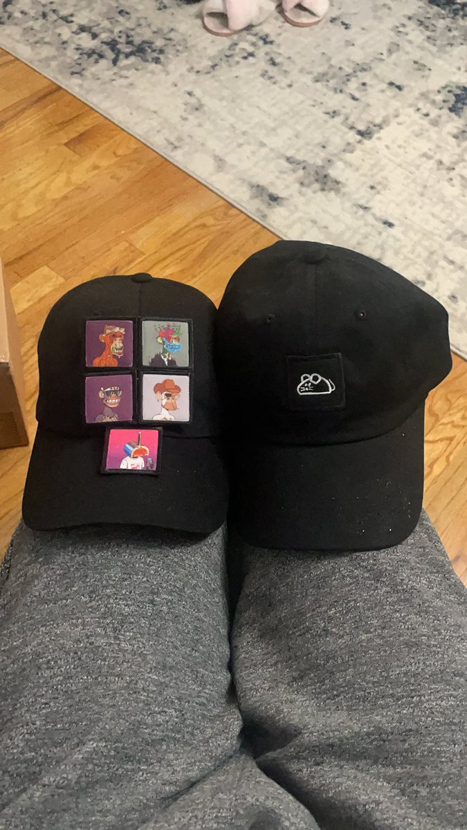 Mealsandeals's tweet image. Super hyped for my @rightclicksave8 merch! These interchangeable patches are such a cool concept and the hats are super high quality as well. Can’t wait to order more @BoredClint