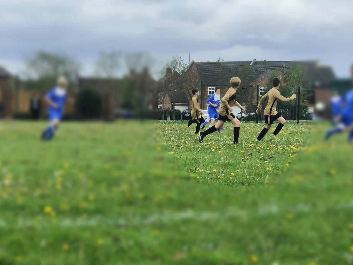 ToriJaneHowden's tweet photo. Well done @staynorHprimary  footy lads... you played against a great team today and worked hard. Great defence second half and wonderful team support on pitch when emotions were high. We're proud of you all. ❤️ https://t.co/8LHN6OkB3a