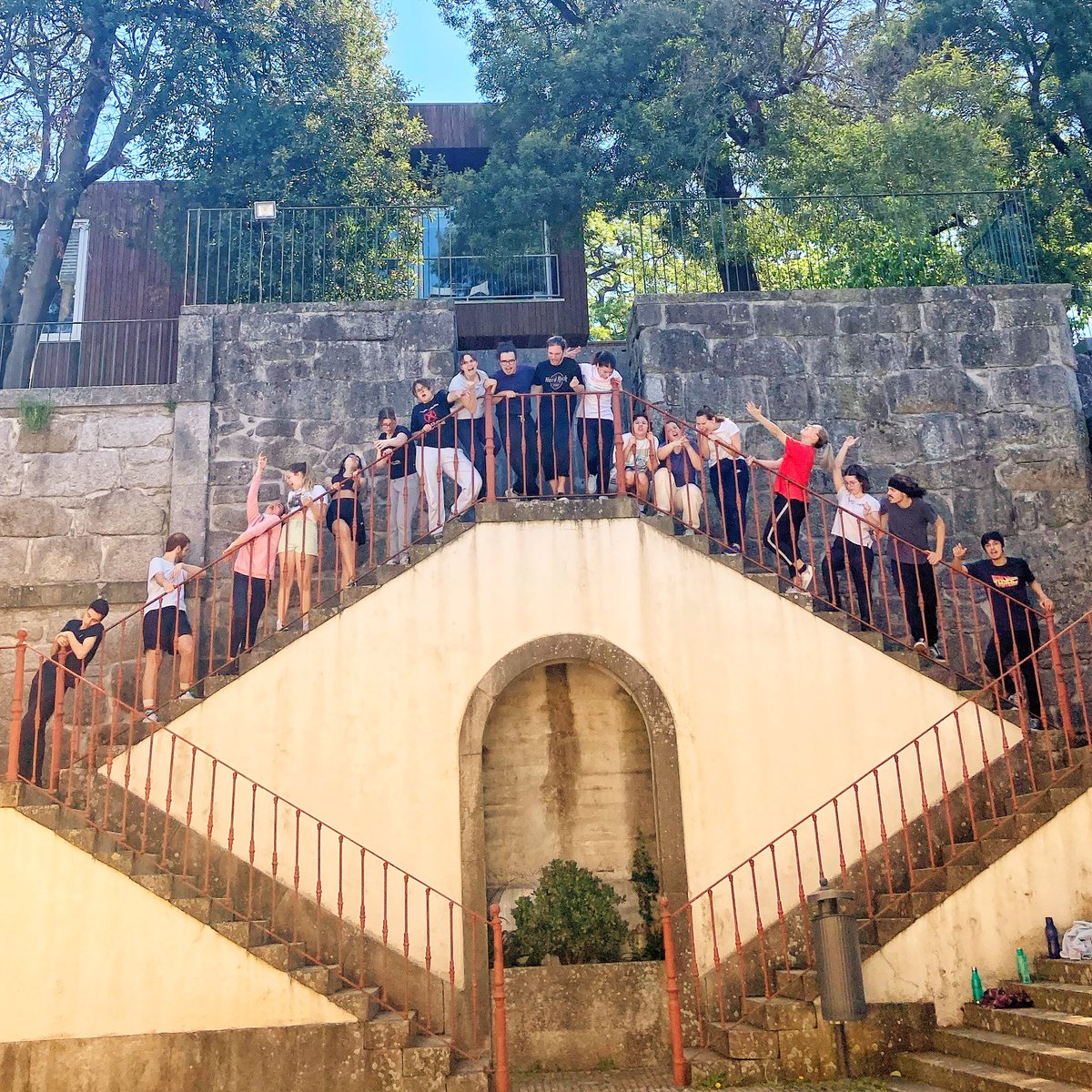 TmesisTheatre's tweet photo. End of week 3 with the amazing students in Porto! Time is flying by #100SecondsToMidnight @EliRandle @marianapiresact #Ensemble https://t.co/wBjDrMrq28