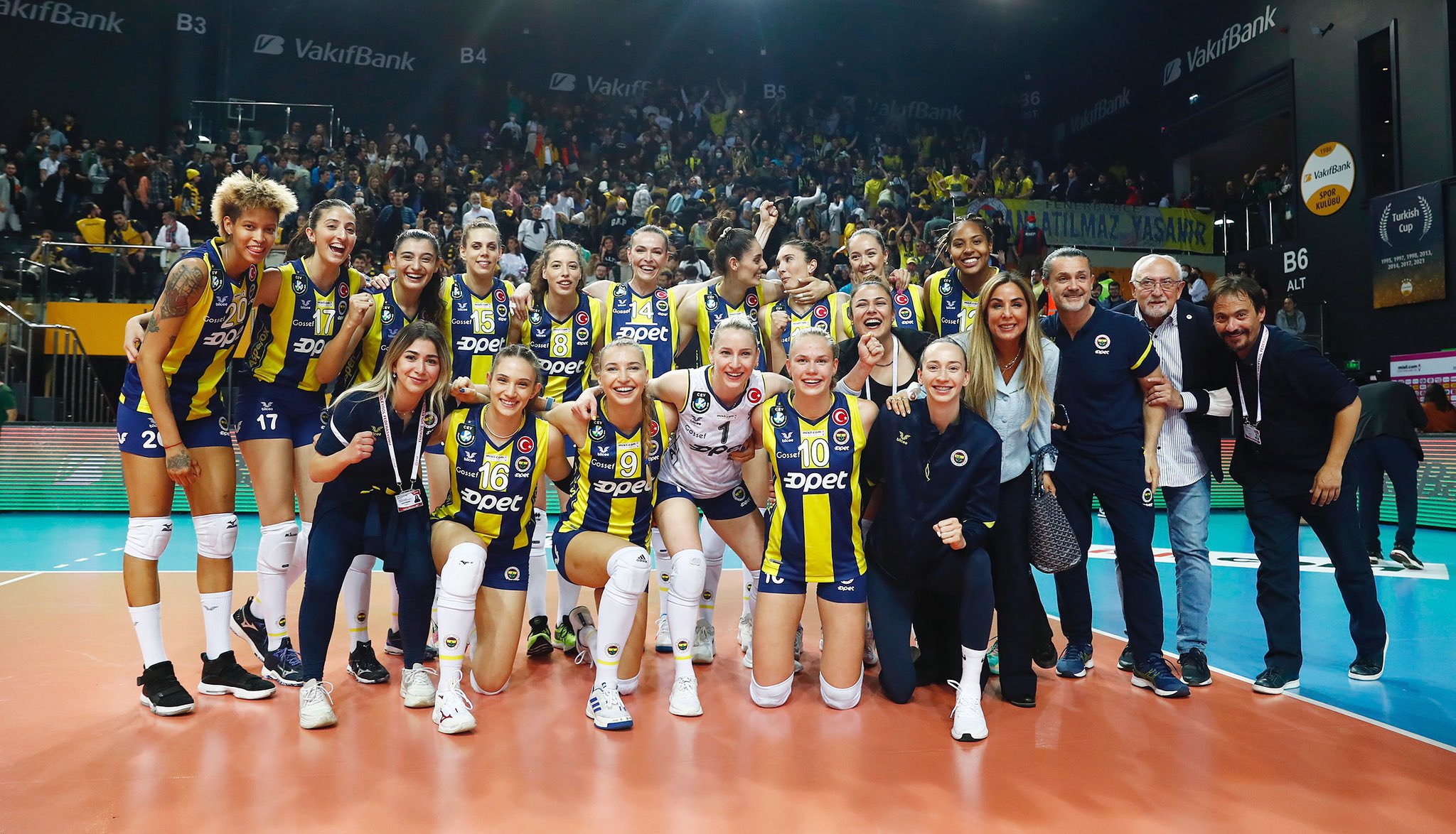 fenerbahçe vakıfbank galibiyeti