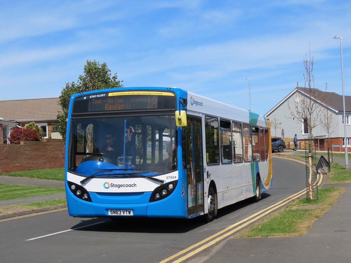 SouthernTransp3's tweet photo. With the new MMC's having arrived for the Canterbury Park &amp; Ride, @StagecoachSE are in the process of transferring the older ADL E300's to Eastbourne Depot. 27891 SN63KFL, 27920 SN63VTP and 27924 SN63VTW were snapped at Langney Shops and on Seaside Road over the past few weeks. https://t.co/gYegtV7U7K