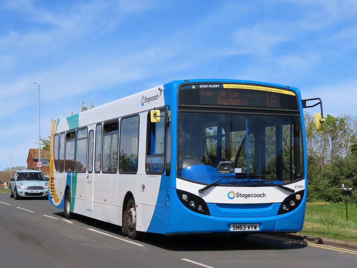 SouthernTransp3's tweet photo. With the new MMC's having arrived for the Canterbury Park &amp; Ride, @StagecoachSE are in the process of transferring the older ADL E300's to Eastbourne Depot. 27891 SN63KFL, 27920 SN63VTP and 27924 SN63VTW were snapped at Langney Shops and on Seaside Road over the past few weeks. https://t.co/gYegtV7U7K