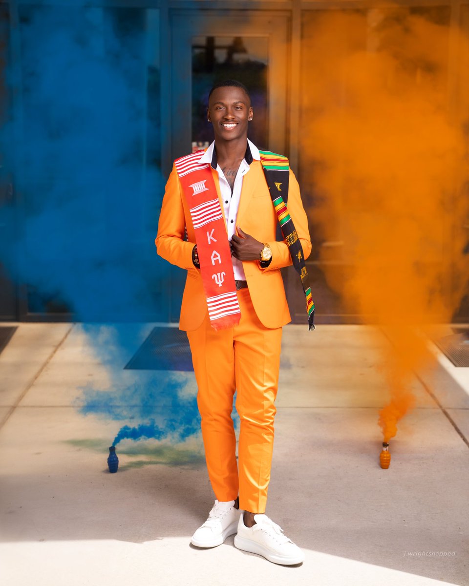 DatBoaCertified's tweet photo. Ya boy outta dea🎓😮‍💨 #HBCUgrad #SSU22 https://t.co/zqrNyQf99n