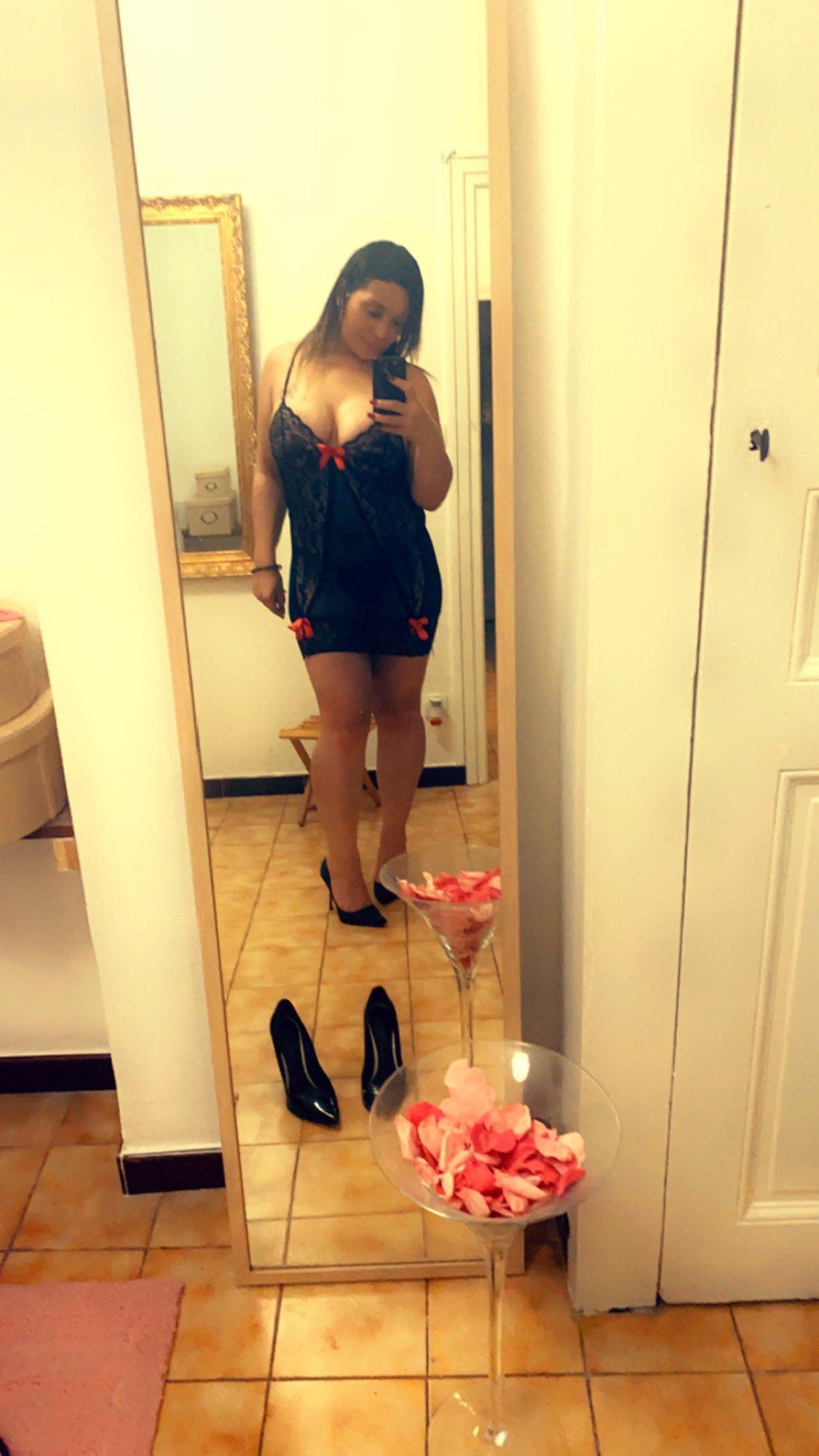 En mode #coquine #salope vous aimez ? #vendredi #rt #like 🔁➕❤️ https://t.co/BT7tYmIdoS