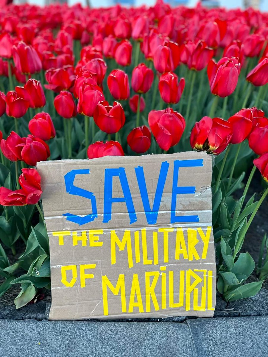 olgatokariuk's tweet photo. A message from Kyiv #SaveMariupol
📷 by Maria Korenyuk https://t.co/GT5mpg2X6u