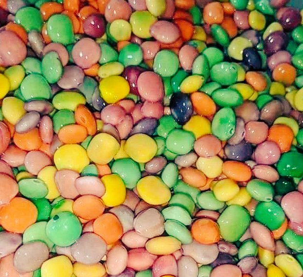 emitcheka's tweet photo. الله ع الابداع 🤩
m&amp;m's 
الغلابة😂 https://t.co/1ARDr3QLXo