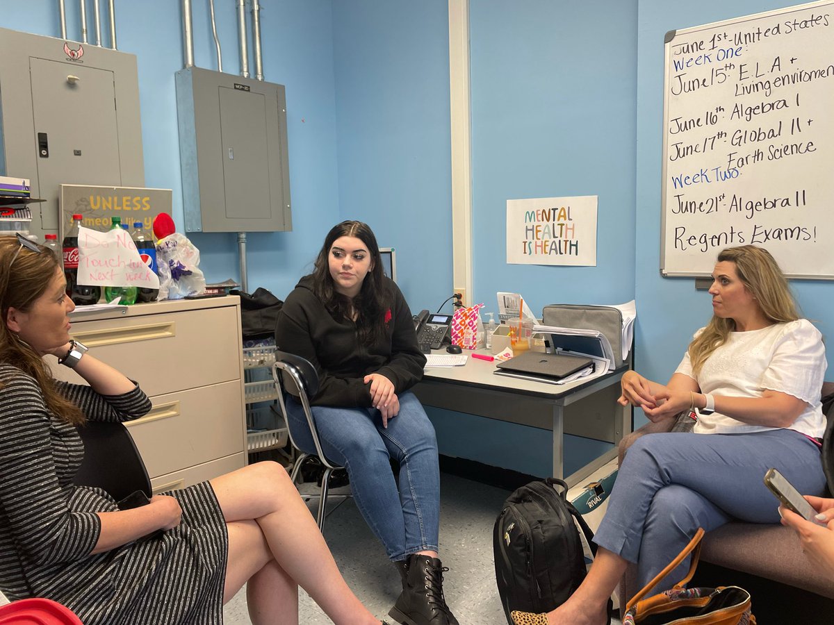 katiemartinedu's tweet photo. Awesome day with @MineolaUFSD empathizing with learners, asking what’s possible & collaborating to design a learner-centered school. Can’t wait to see #thisissynergy come to life in the fall! #MineolaProud #evolvingeducation #learnercentered https://t.co/OWSd8Ij1XS