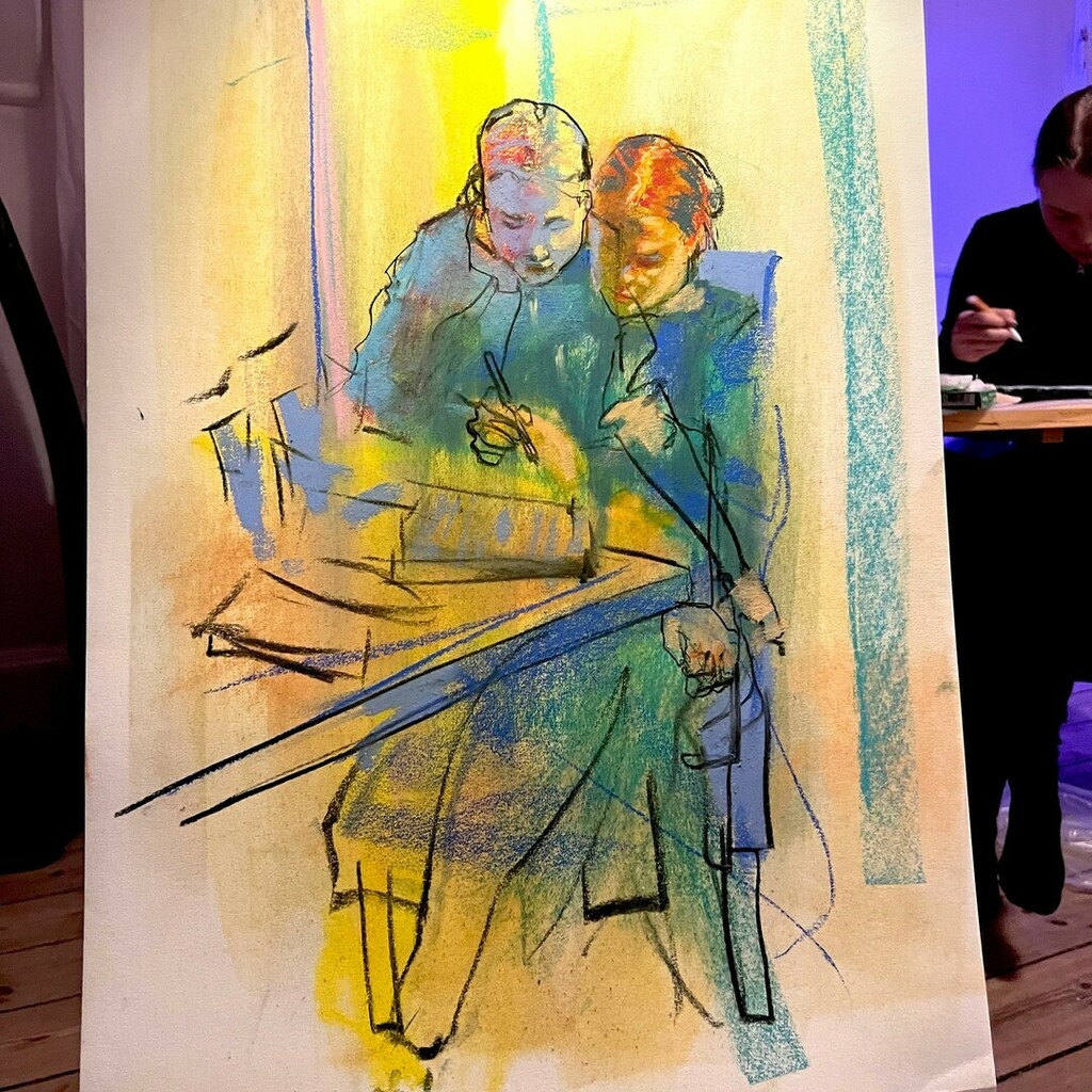 Drawing with friends.
.
#figurativeexpressionism #pastelartwork #figureart #pastelart #gesturedrawin#figurativeart #figurativeartist  #modernart #contemporaryart #pasteldrawing #charcoalandpastel #softpastels #pasteldrawing instagr.am/p/CdOp64CBGNR/