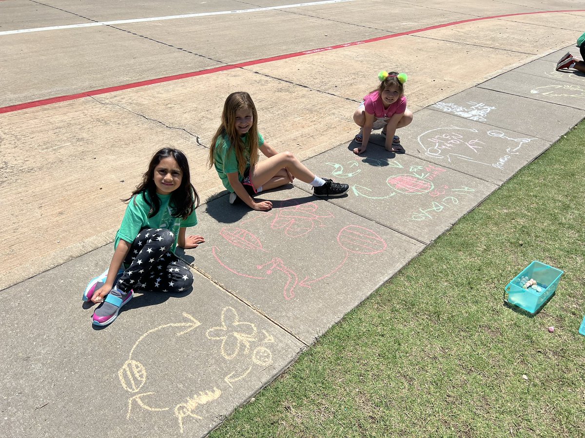 Maddie Karesh tweet media