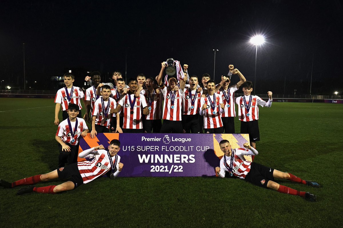SunderlandAFC's tweet photo. Elsewhere, your 2021-22 U15 Super Floodlit Cup champions! 

Incredible, lads! 👏 

#SAFC | @PLYouth https://t.co/BW6It57Mwd