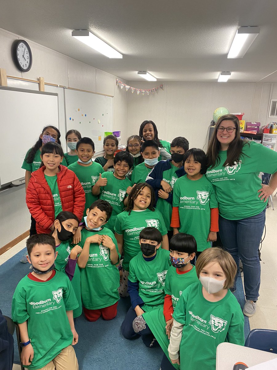 WoodburnES_3rd's tweet photo. We love our new tshirts! Thank you @PtaWoodburn 💚 https://t.co/AuIAK6g4U7