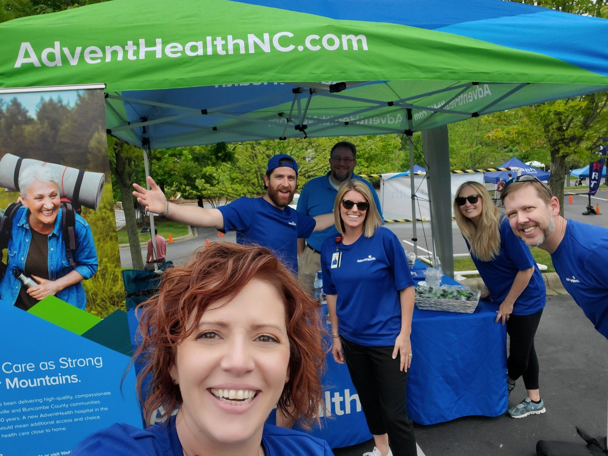 VictoriaDunkle's tweet photo. Great way to wrap up the week - the @avlchamber Chamber Challenge.
My work family at @adventhealthhvl is here cheering on the runners... and a few of them are going for their best times in the race, too. #feelwhole https://t.co/FvA2JQlPP1