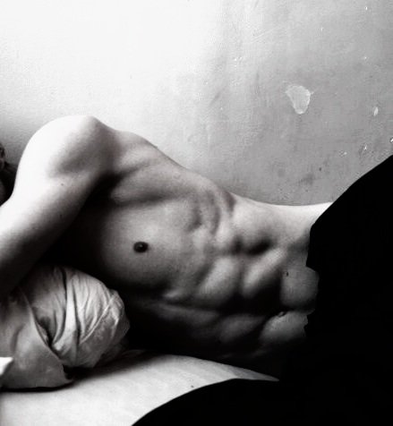 DXRK_HEART_'s tweet image. Inconsiderately timed H hours.