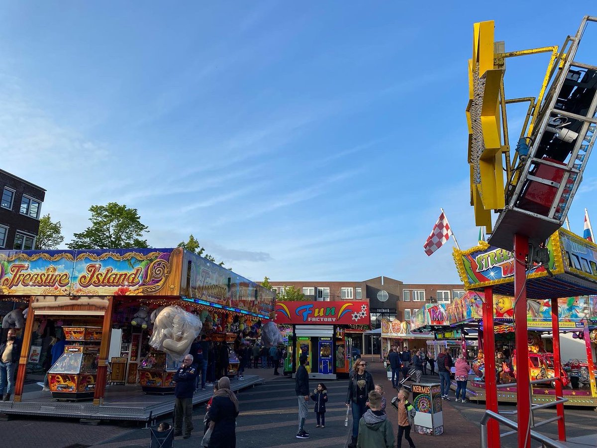 WHIGorredijk's tweet photo. Kermis in Gorredijk 5 t/m 8 mei! #whigorredijk #grootgelijknaargorredijk #gorredijk #kermis 🎡 https://t.co/WvifIAvIcW