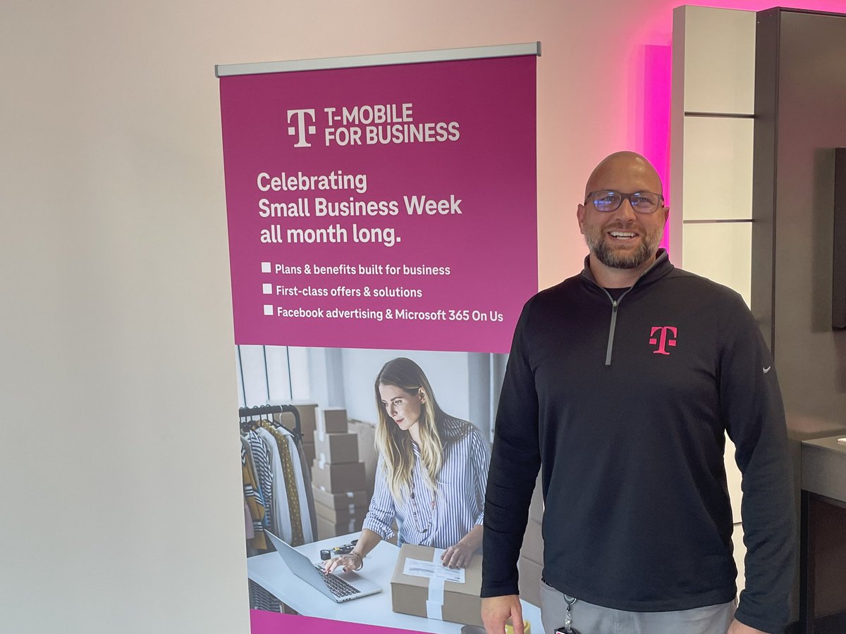 William Derrick tweet media