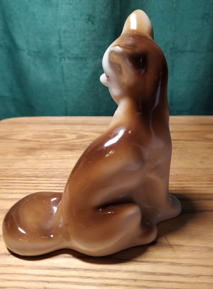 VintageSoviet's tweet photo. #Porcelain #Fox #figurine #Vintage #foxfigure #Polonnoe ZHK fox #sculpture #animal #statuette #USSR, 1970s
https://t.co/qaBuWYGxiZ @Etsy https://t.co/gWGNnX0boI