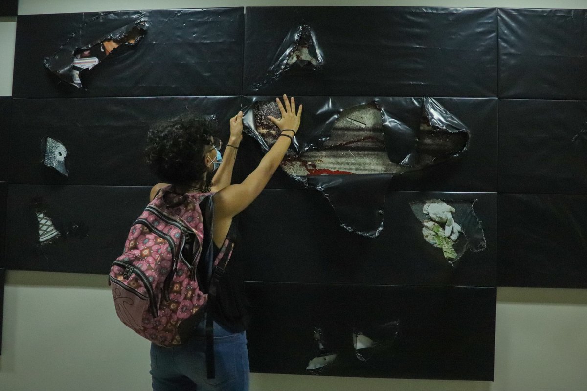 CulturaUCAB's tweet photo. «... Ruptura» de Juan Toro Diez @juantorodiez • Curaduría por Johanna Pérez Daza @PerezDaza 

Disponible en la Sala FotoContacto del #CentroCulturalUCAB, de lunes a viernes de 8:00 AM a 6:00 PM. https://t.co/USqHaEDkax