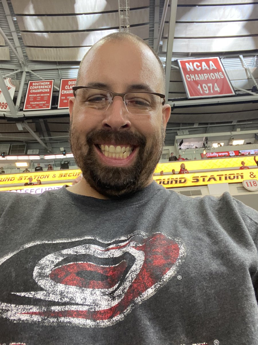 Eisele12901's tweet photo. Wicked Wednesday @ Game 2 LETS GO CANES 🎉 WIN TONIGHT👊🏼 Still Montréal in heart now transplant NC https://t.co/ArsvMH2djR