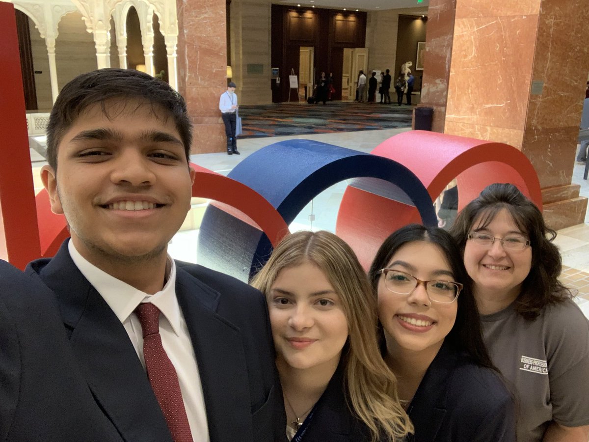 bpa_sam's tweet photo. BPA Competition Ready!! @SamRayburn_HS @PISDCareerTech @socorrogutiexez @isaaa_z @Devm2022 https://t.co/loteKsLwhb