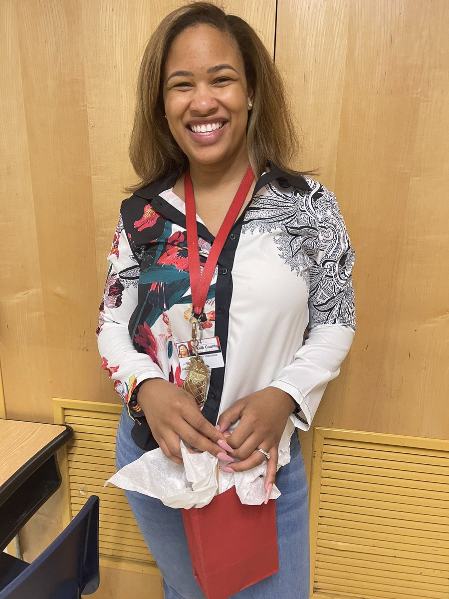 DrTechWorthey's tweet photo. #SURPRISE It’s #FUSEFRIDAY  it was so cool to go to @Rmcnairdla and surprise  @TOWNSENDTE4CH of #DCSDFUSECohortII with a few treats for #HappyTeacherAppreciationWeek @DeKalbSchoolsIT @DeKalbSchools #WheresWorthey https://t.co/c1X9Jm6bIc