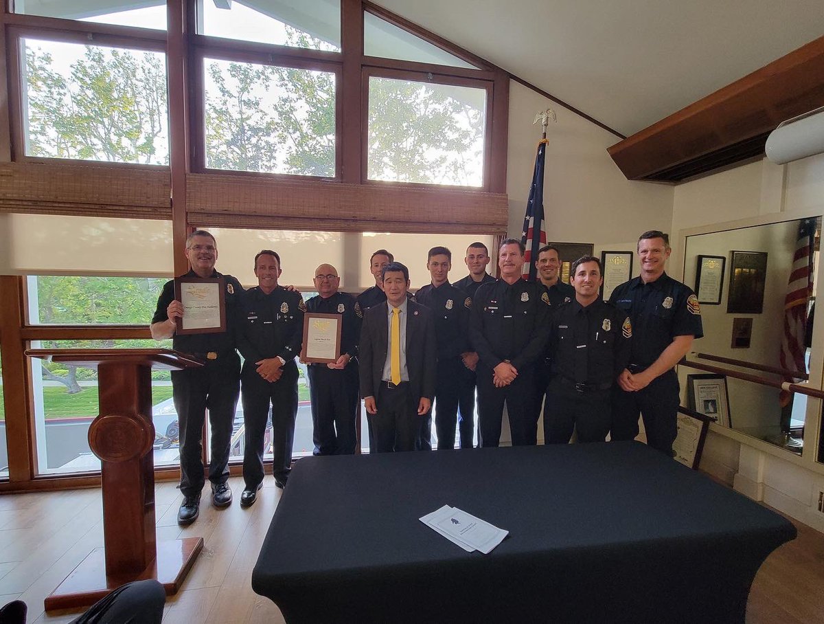 OCFireAuthority's tweet photo. The 1993 Laguna Fire damaged the childhood home of OCFA Division Chief Capobianco &amp; destroyed many of the neighborhoods in which he grew up. When the #EmeraldFire threatened his community this year, he was one of the first to respond. https://t.co/XPchxN5EUa