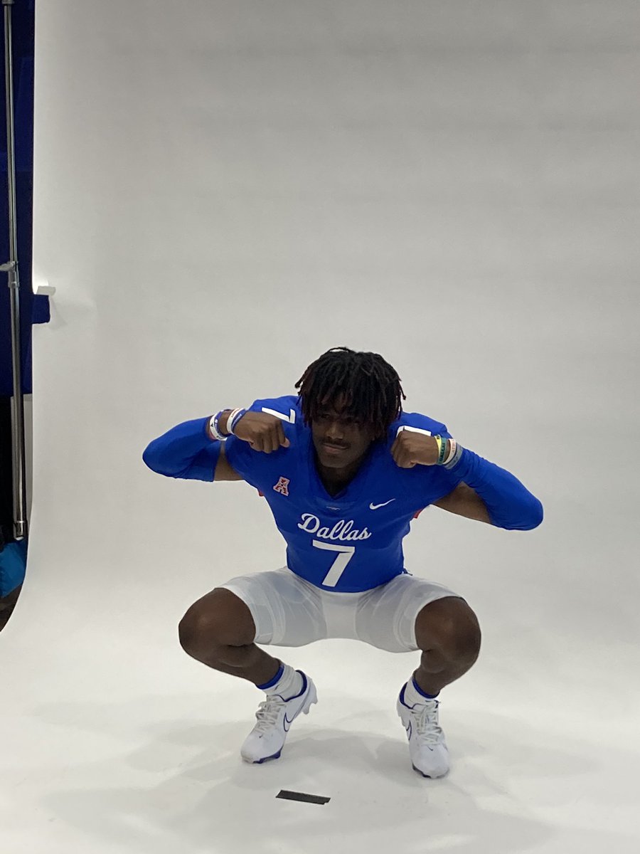 Had a great time <a href="/SMUFB/">SMU Football</a> thanks <a href="/CoachHun_SMU/">Rickey Hunley Jr</a> can’t wait to come back <a href="/BALLERSCHOICE1/">BALLERS CHOICE LLC</a> @EnloeClemons <a href="/CoachMIL1/">COACH MiL</a> <a href="/CoachC_Osunde/">C.O.365 Training</a> <a href="/BHoward_11/">Brandon Howard</a> 
<a href="/HOTLISTCAMPS/">HotListMega Camps</a> <a href="/JeremyO_Johnson/">Jeremy Johnson</a> <a href="/PotenzaTeams/">POTENZA SPORTS TEAMS & TRAINING</a> <a href="/lukewinstel/">Luke Winstel</a> <a href="/DarrellReid/">D. Reid</a> <a href="/Dale_Dowden/">Dale Dowden</a> @SWiltfong247 <a href="/adamgorney/">Adam Gorney</a> <a href="/its_tgriffin/">Coach Griff HSSCC, USAW-L1</a> @RWrightRivals