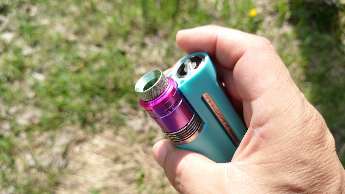 CebrjowHwScHCkj's tweet photo. 皆さんおはよっチェ😆👍今日も宜しくご安全に🙇💦#easysidebox + #AXIALrda 😋👍#VAPE #vape好きな人と繋がりたい #VAPE好きと繋がりたい #VAPE初心者 #ambitionmods #sunbox #UnicornVapesInc #massmod https://t.co/jgfR91F1Z9