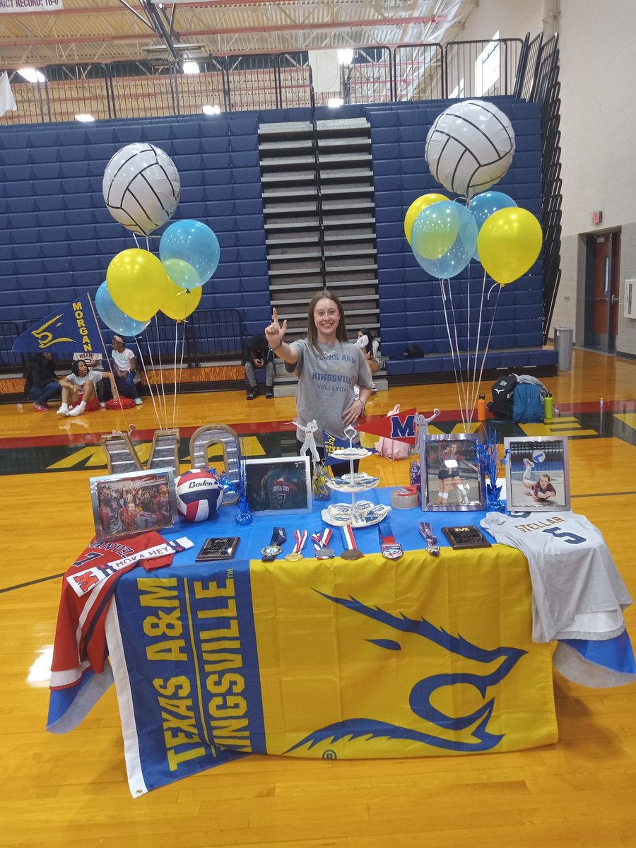 ManvelVBall's tweet photo. We were so happy to be able to celebrate our girl Morgan Sellers and congratulate her as she signed today to attend University of A&amp;M Kingsville!!! We are so proud of the player and individual you have become. We look forward to watching you play next year! https://t.co/aXr8NpHfO7