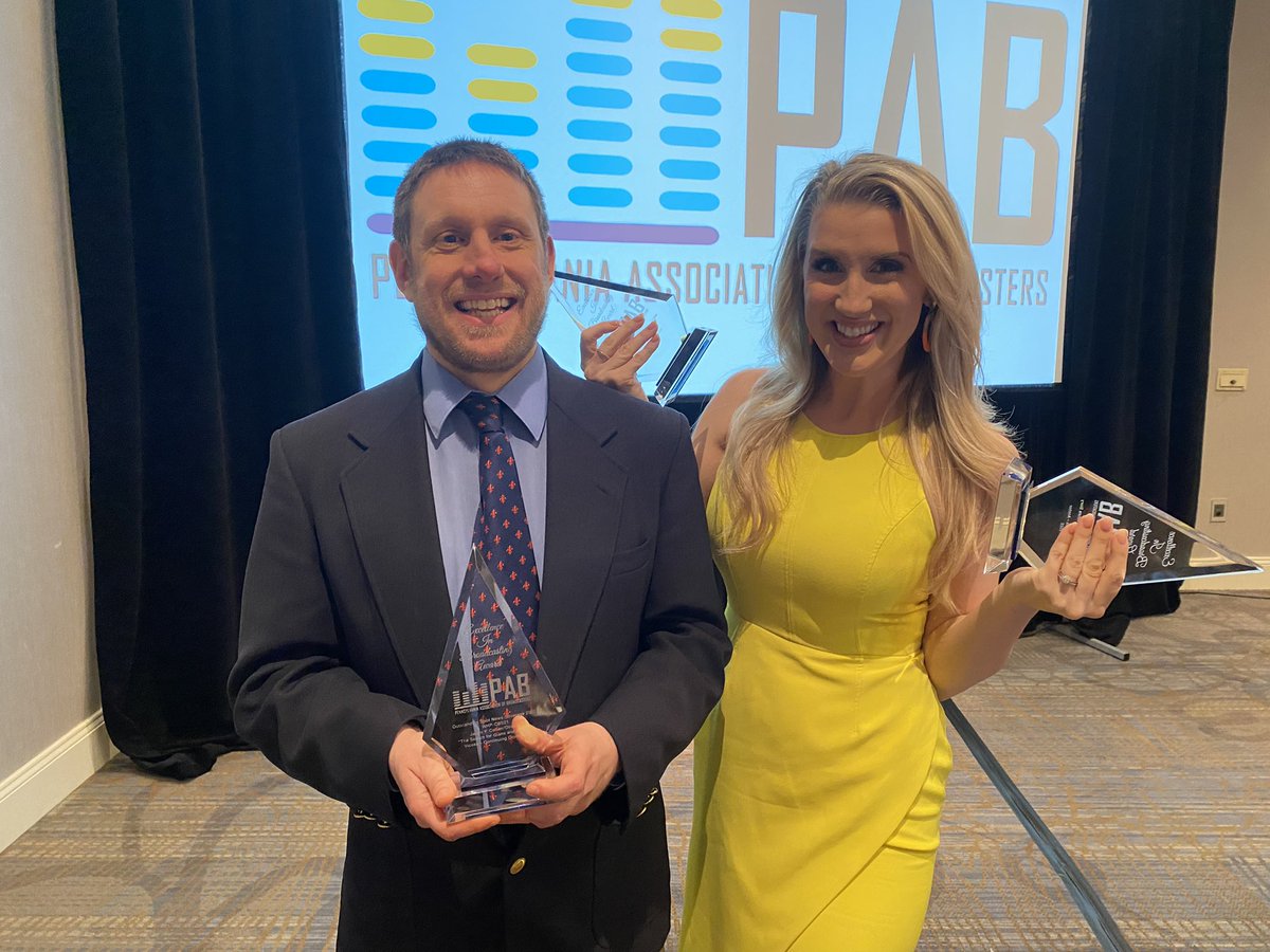 JasmineCBS21's tweet photo. Great afternoon at the #PABawards with old friends and new ones!! @PABroadcasters #GOTEAM #CBS21 @CBS21NEWS https://t.co/aaNgfKN2oM